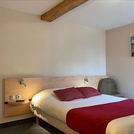 Hôtel Le Bellevue Les Roches-de-Condrieu Buitenkant foto